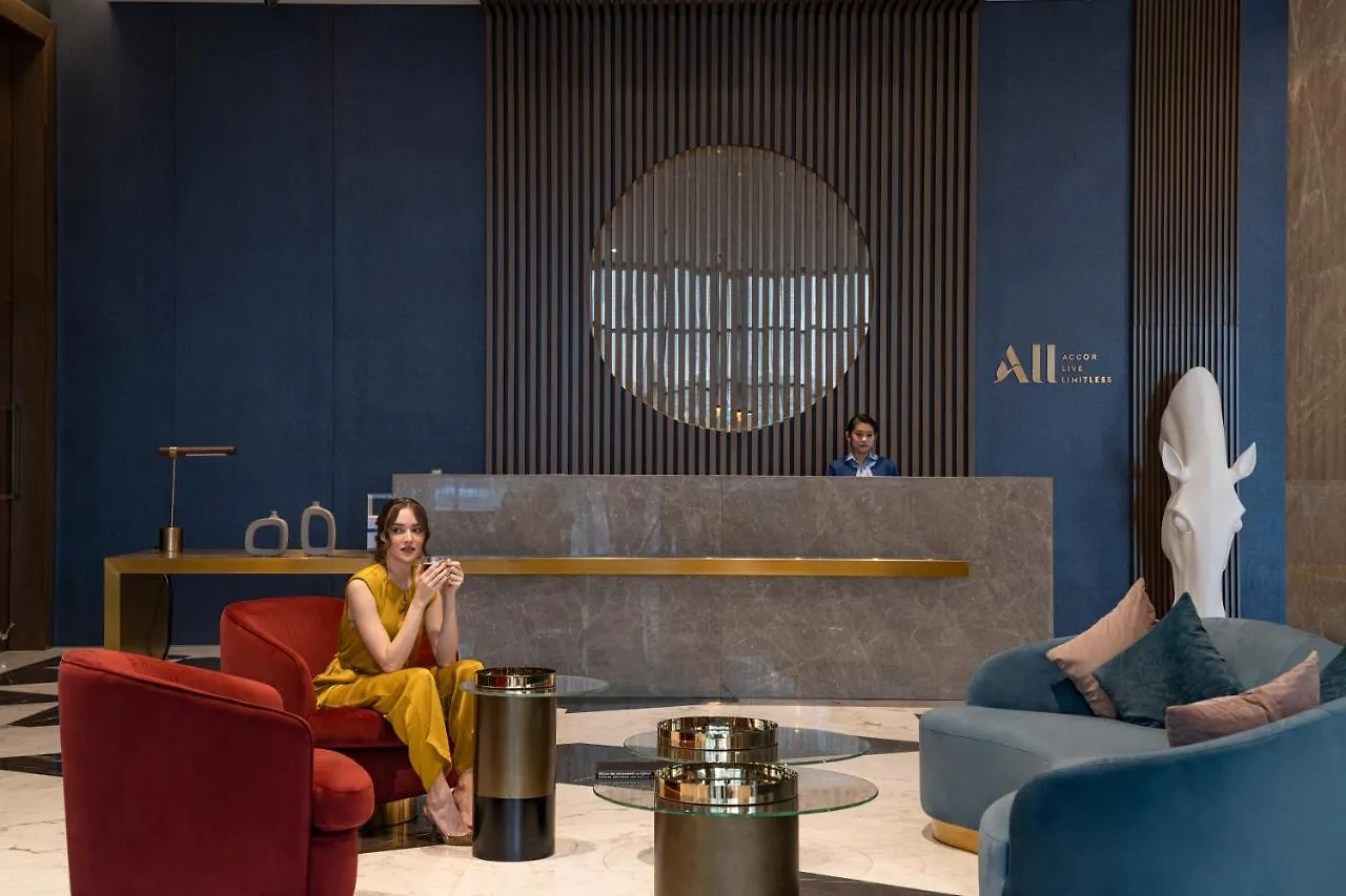 Pullman Sharjah Hotel 5*,