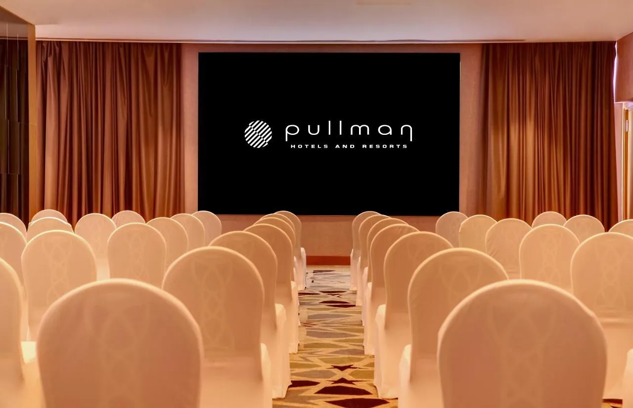 Hotel Pullman Charjah